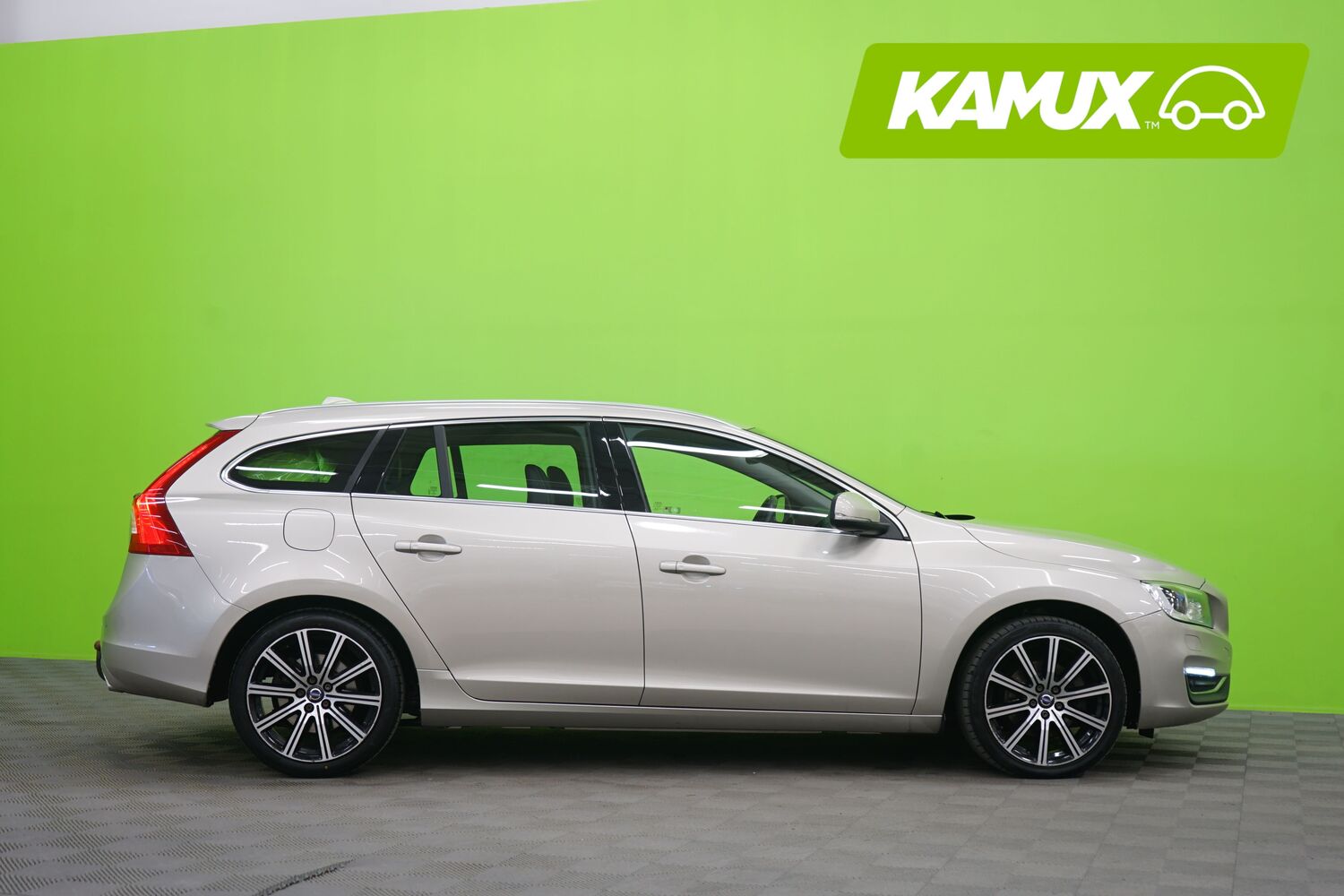 Volvo V60 vaihtoauto