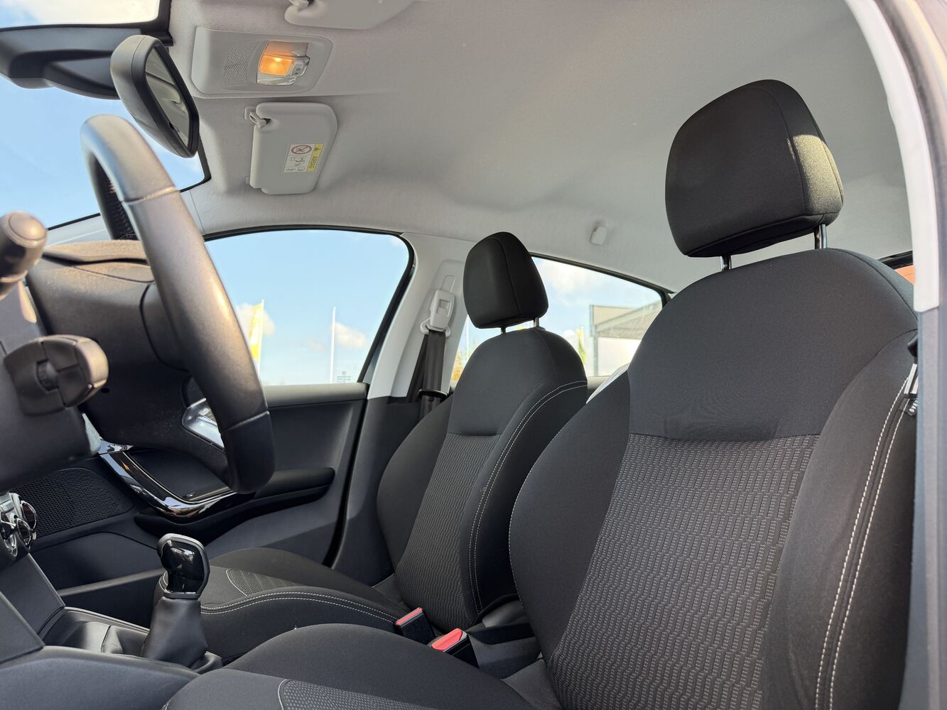 Peugeot 208 vaihtoauto