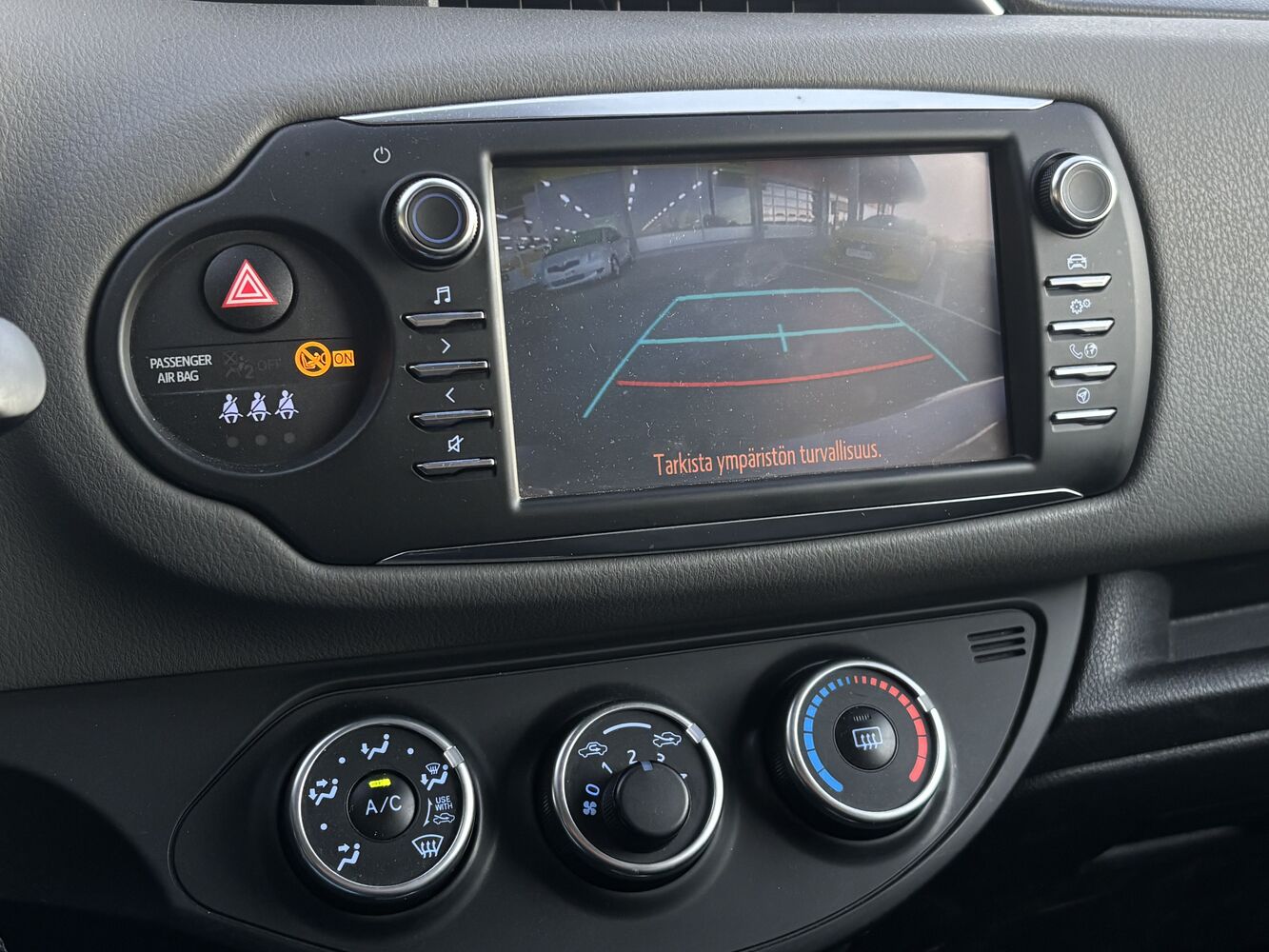 Toyota Yaris vaihtoauto