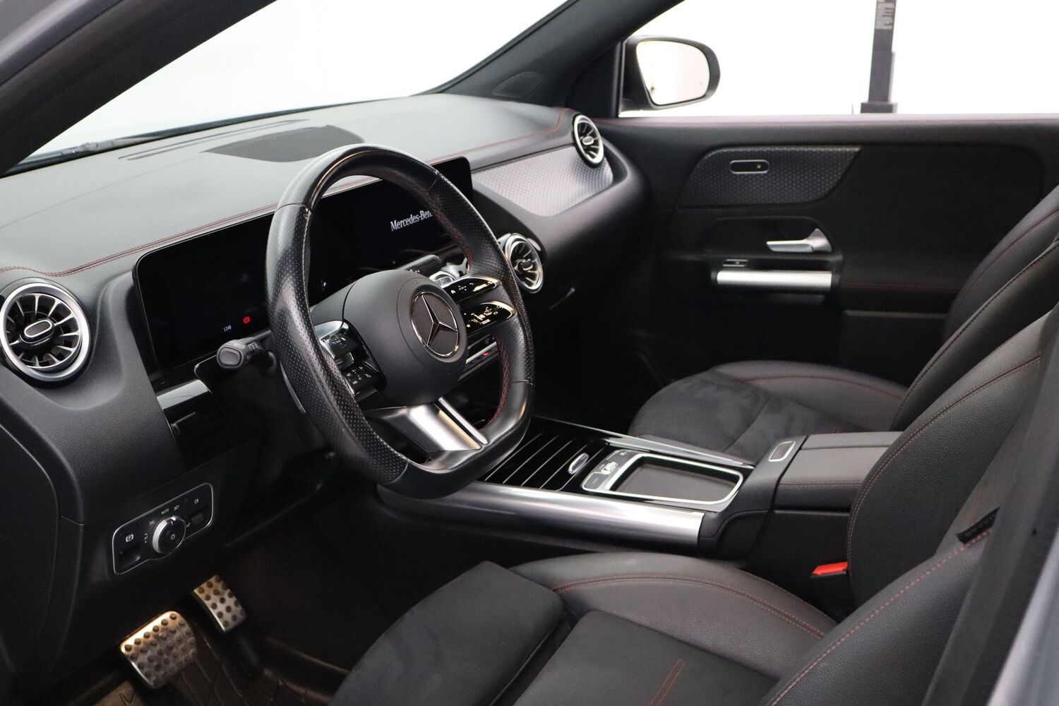 Mercedes-Benz EQA vaihtoauto