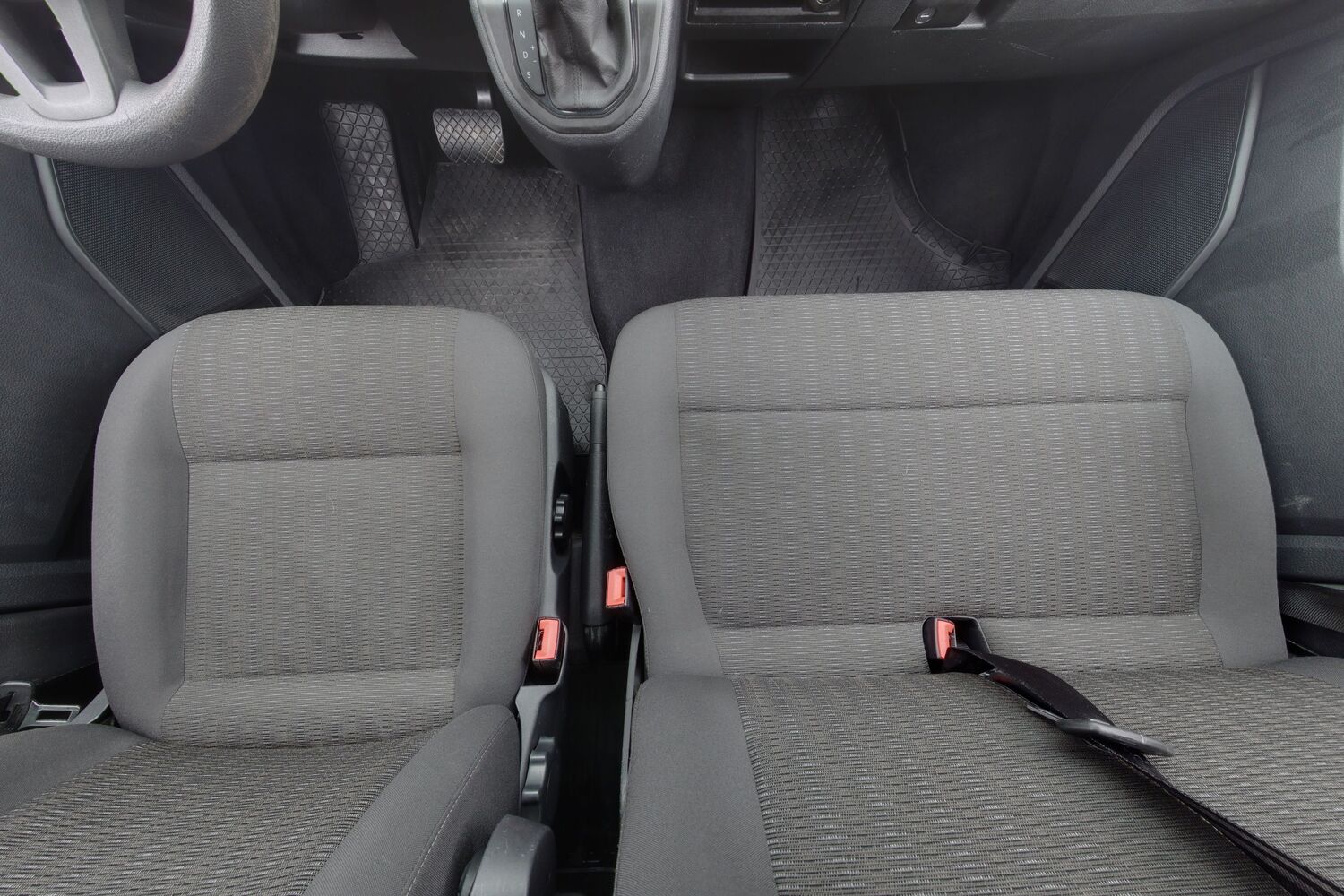 Volkswagen Caravelle vaihtoauto