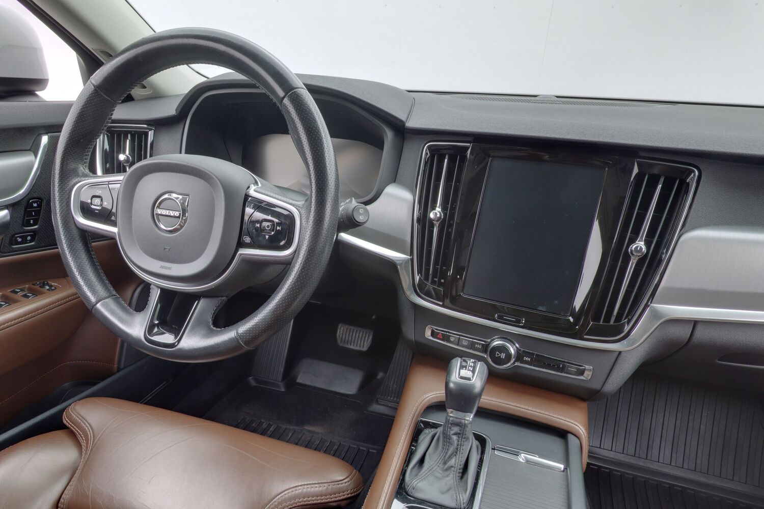 Volvo V90 Cross Country vaihtoauto