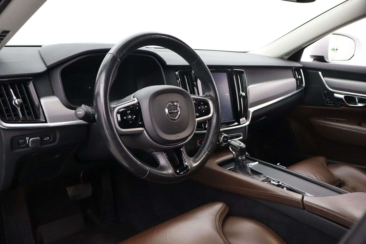 Volvo V90 Cross Country vaihtoauto