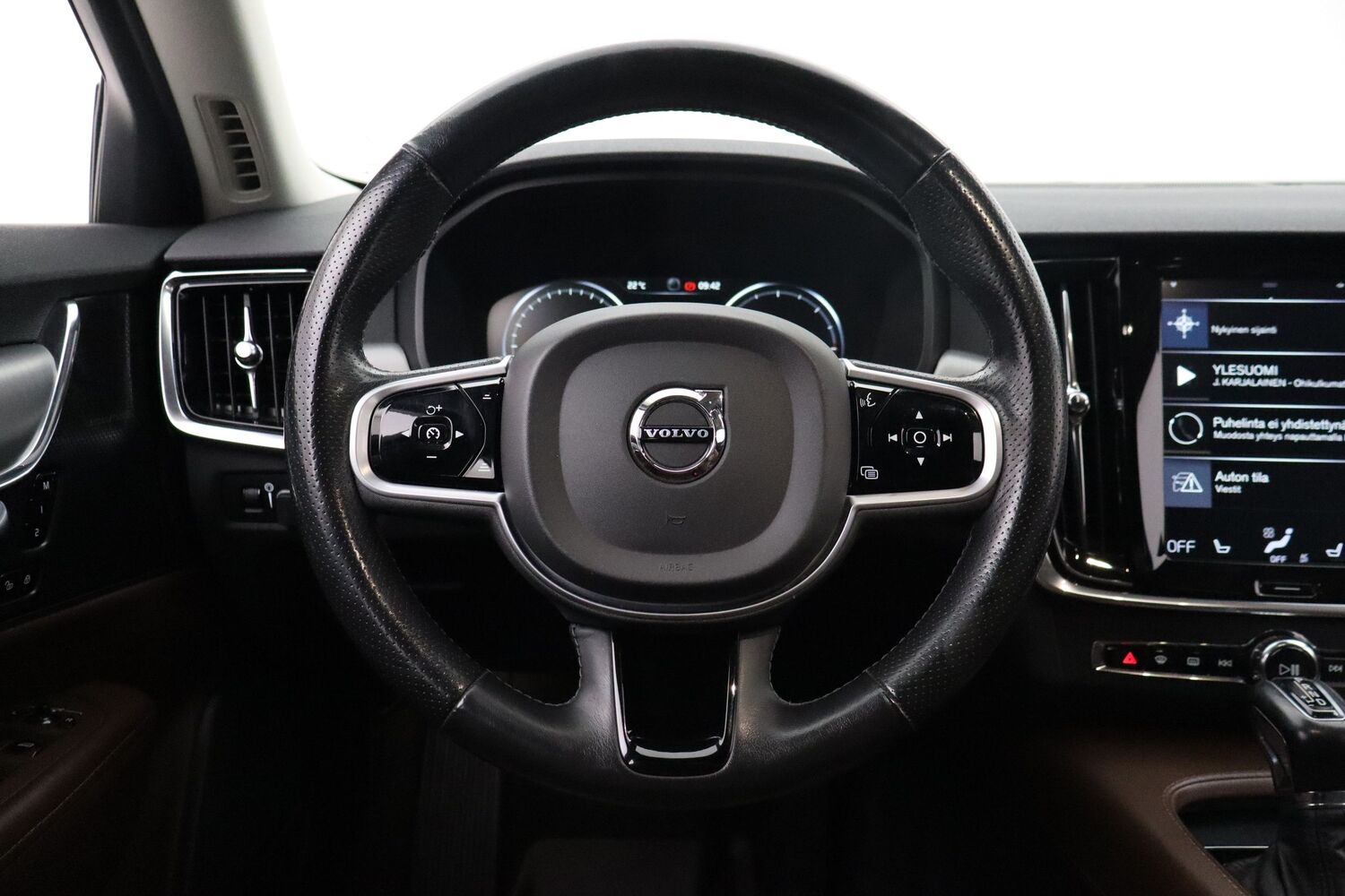 Volvo V90 Cross Country vaihtoauto