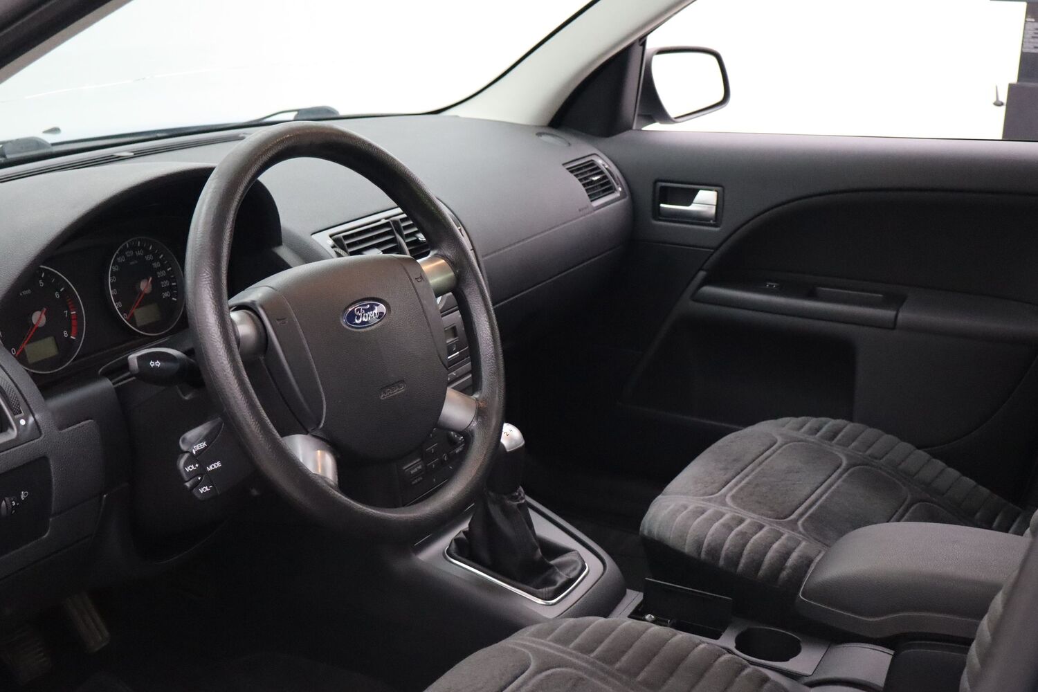 Ford Mondeo vaihtoauto