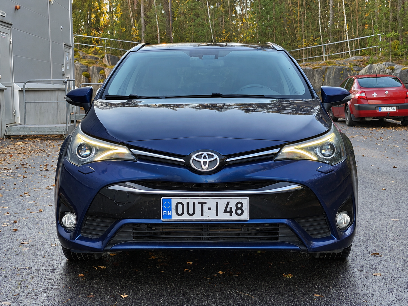 Toyota Avensis vaihtoauto