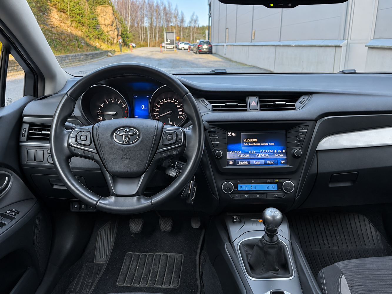 Toyota Avensis vaihtoauto