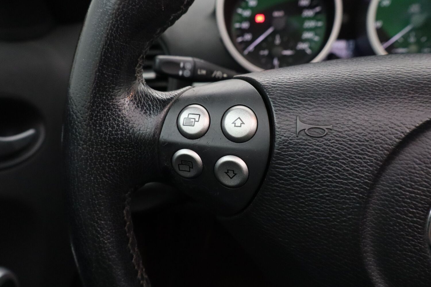Mercedes-Benz SLK vaihtoauto
