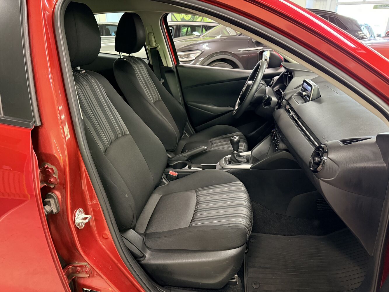 Mazda 2 vaihtoauto