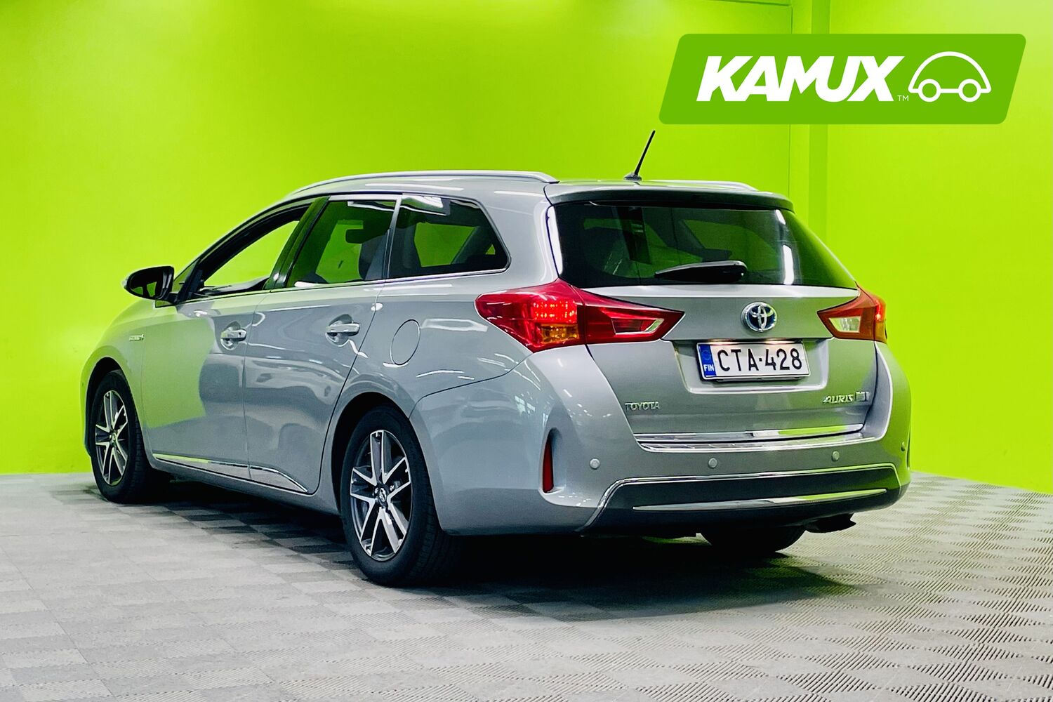 Toyota Auris vaihtoauto