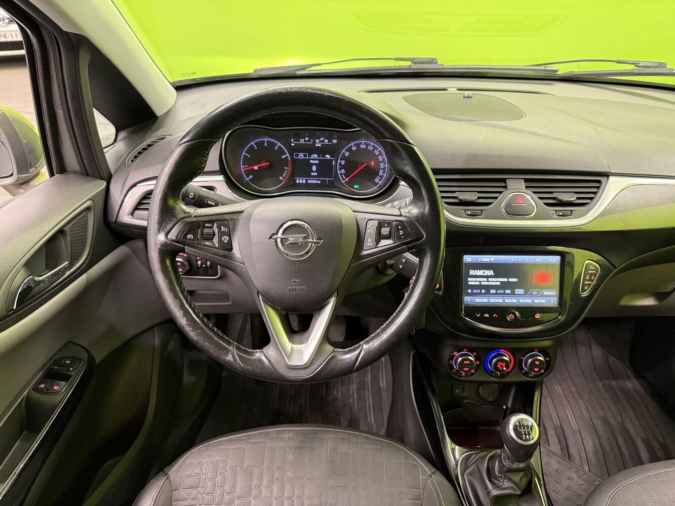 Opel Corsa vaihtoauto