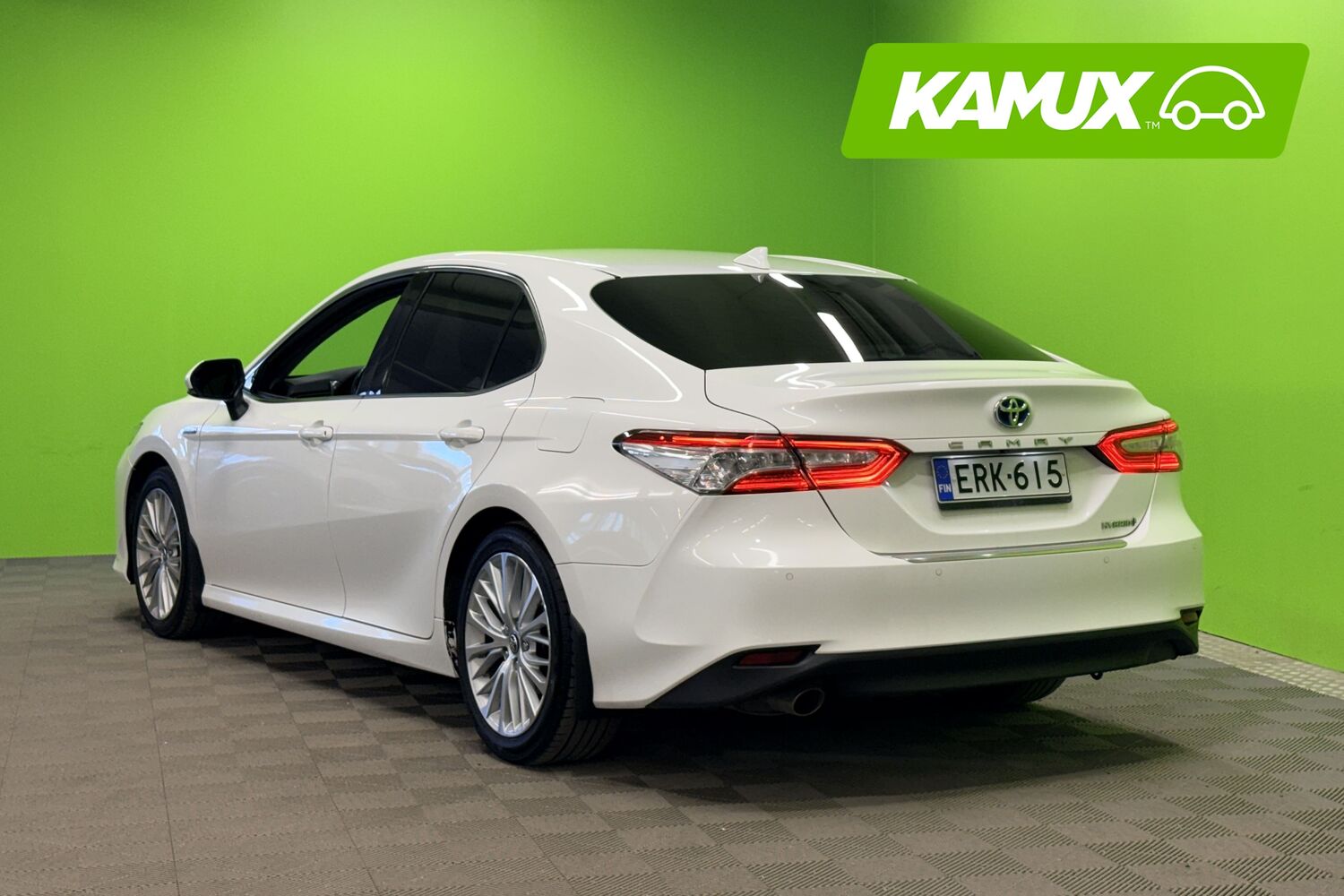 Toyota Camry vaihtoauto