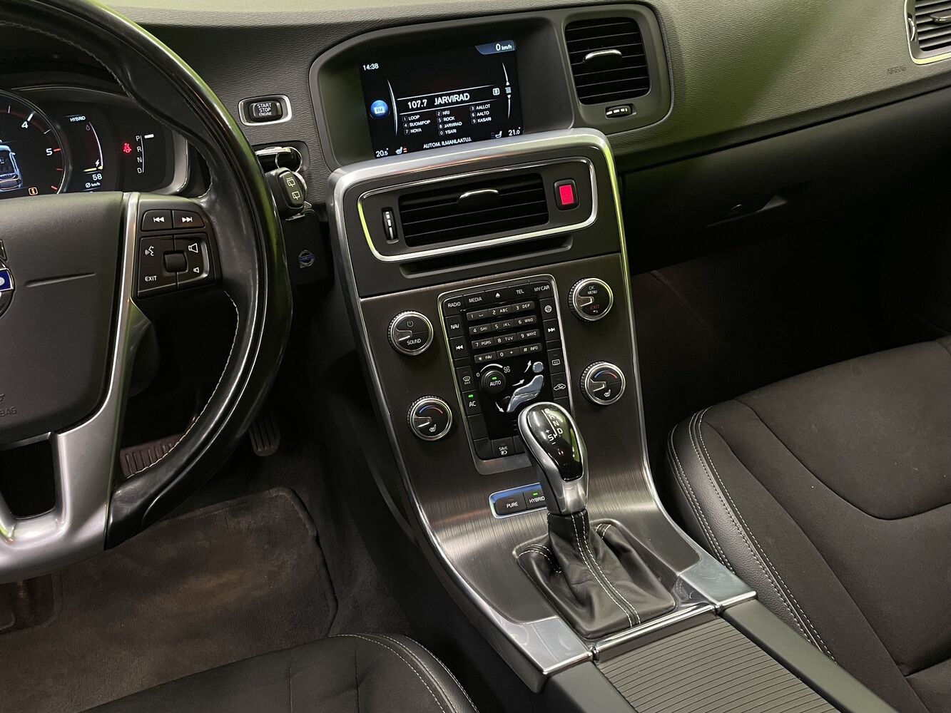 Volvo V60 vaihtoauto