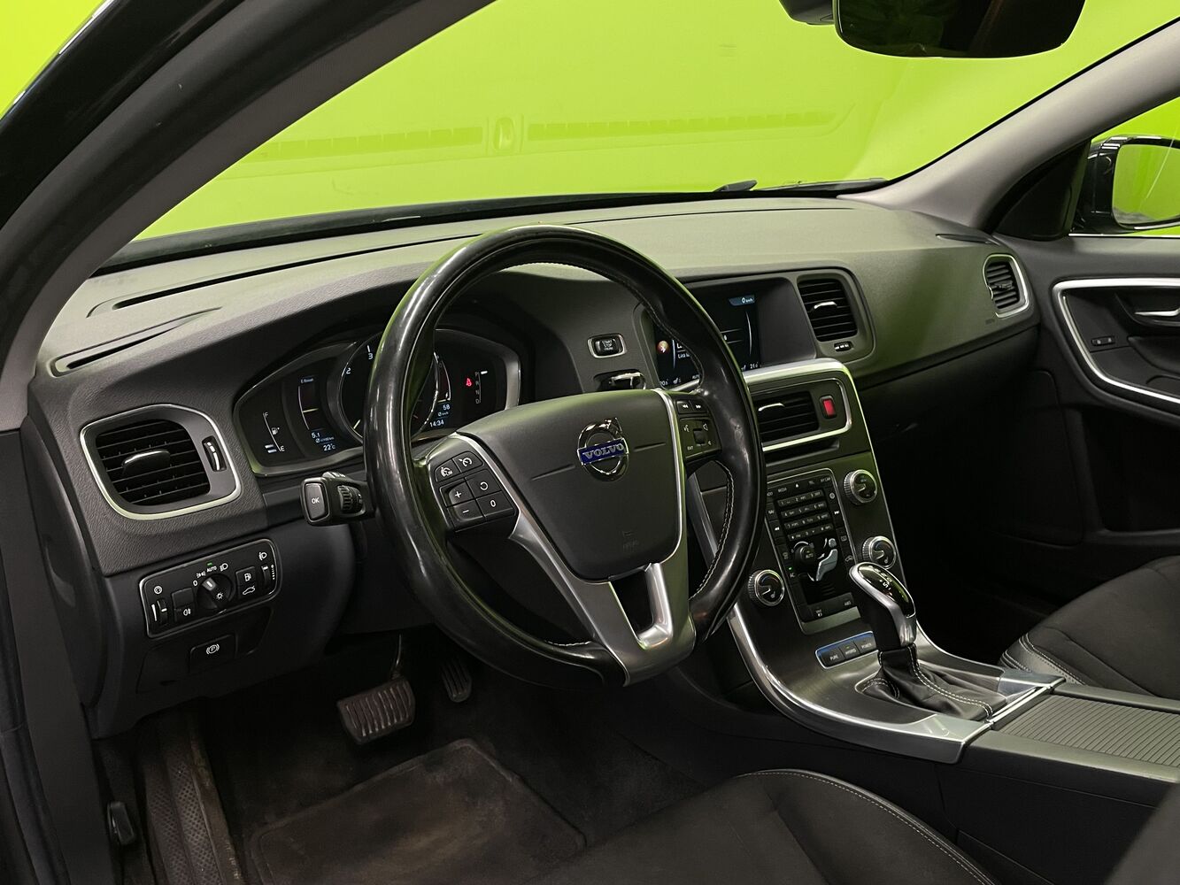 Volvo V60 vaihtoauto
