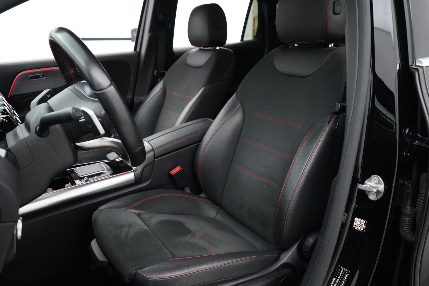 Mercedes-Benz EQA vaihtoauto