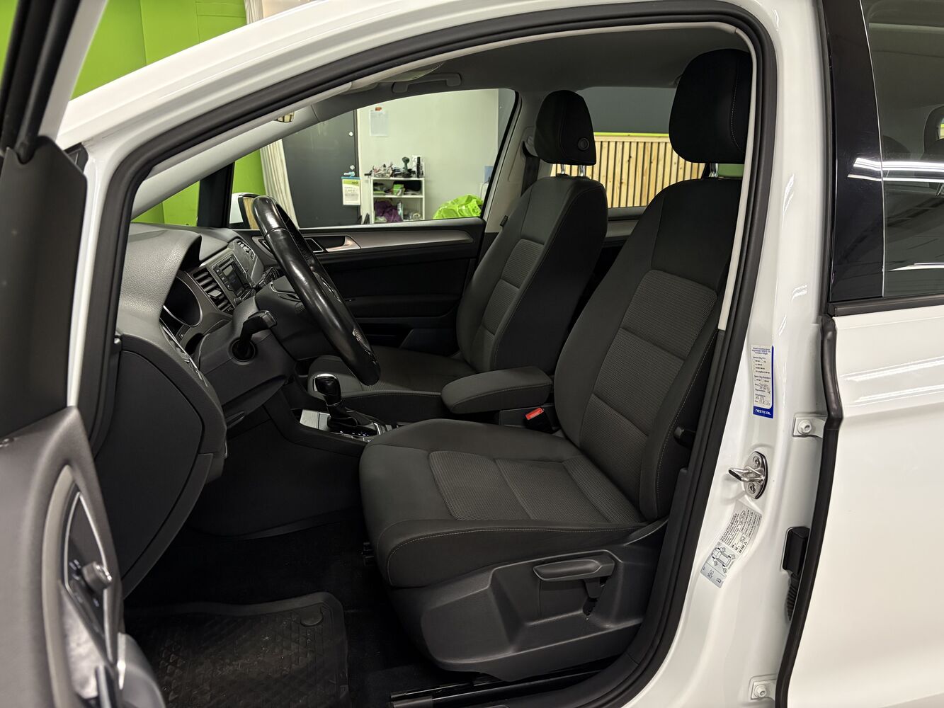 Volkswagen Golf Sportsvan vaihtoauto