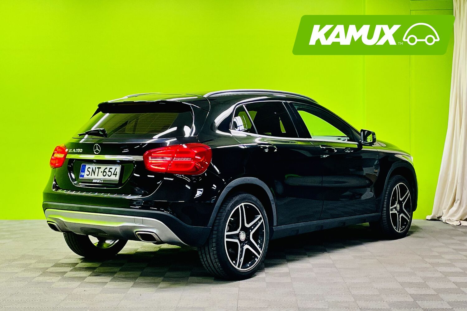 Mercedes-Benz GLA vaihtoauto