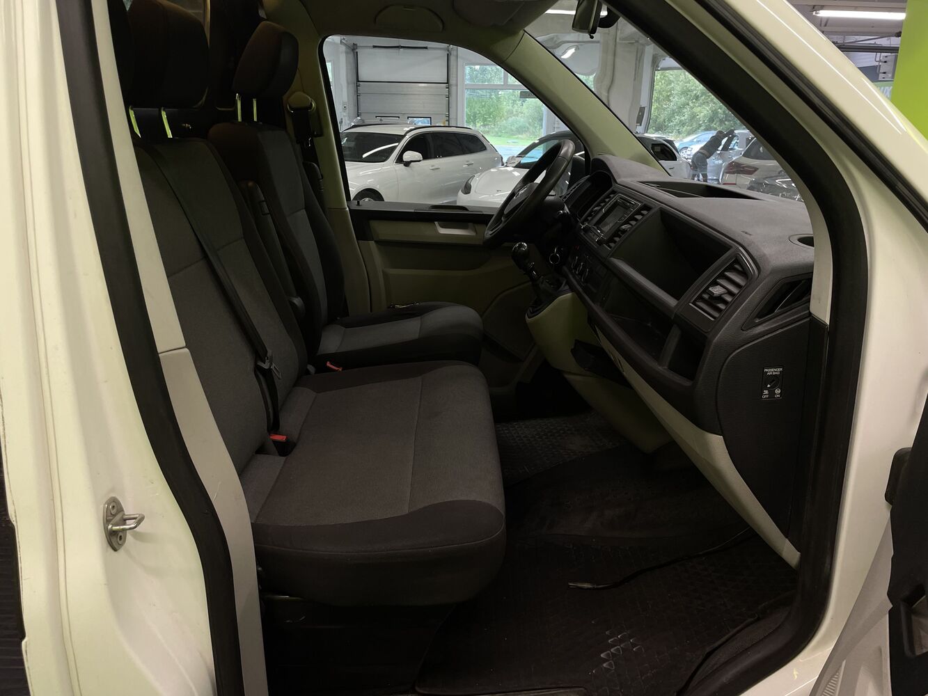 Volkswagen Transporter vaihtoauto