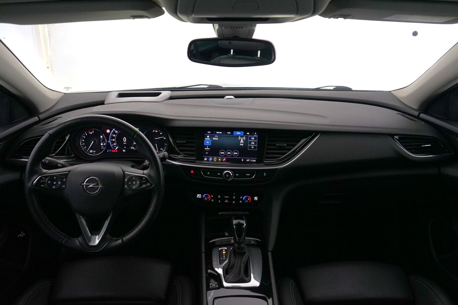 Opel Insignia vaihtoauto