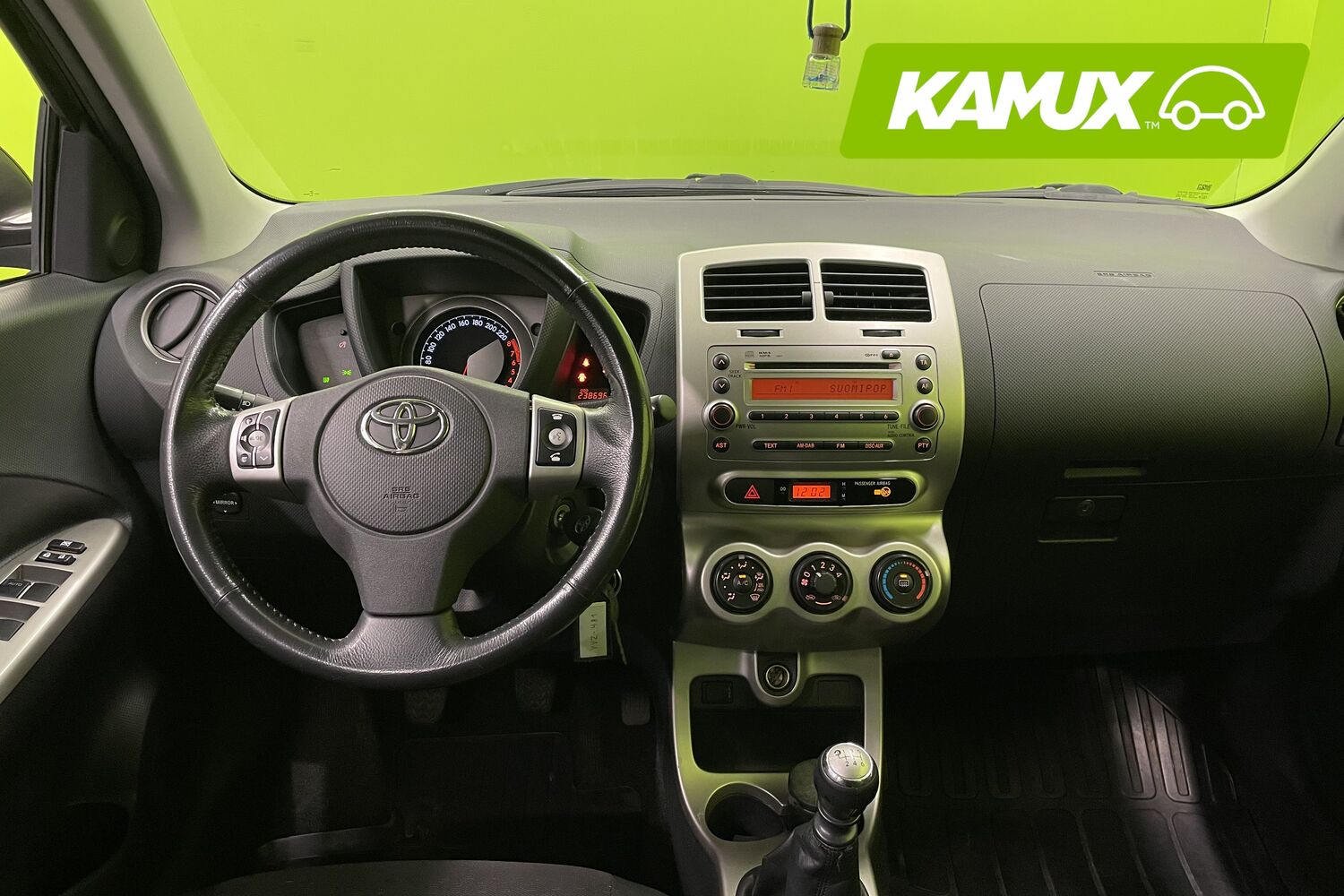 Toyota Urban Cruiser vaihtoauto