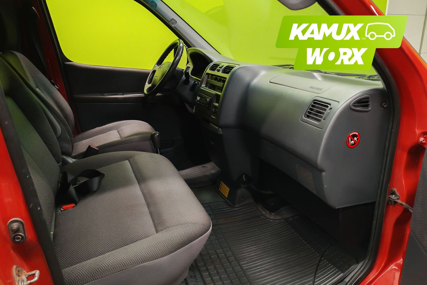 Toyota Hiace vaihtoauto