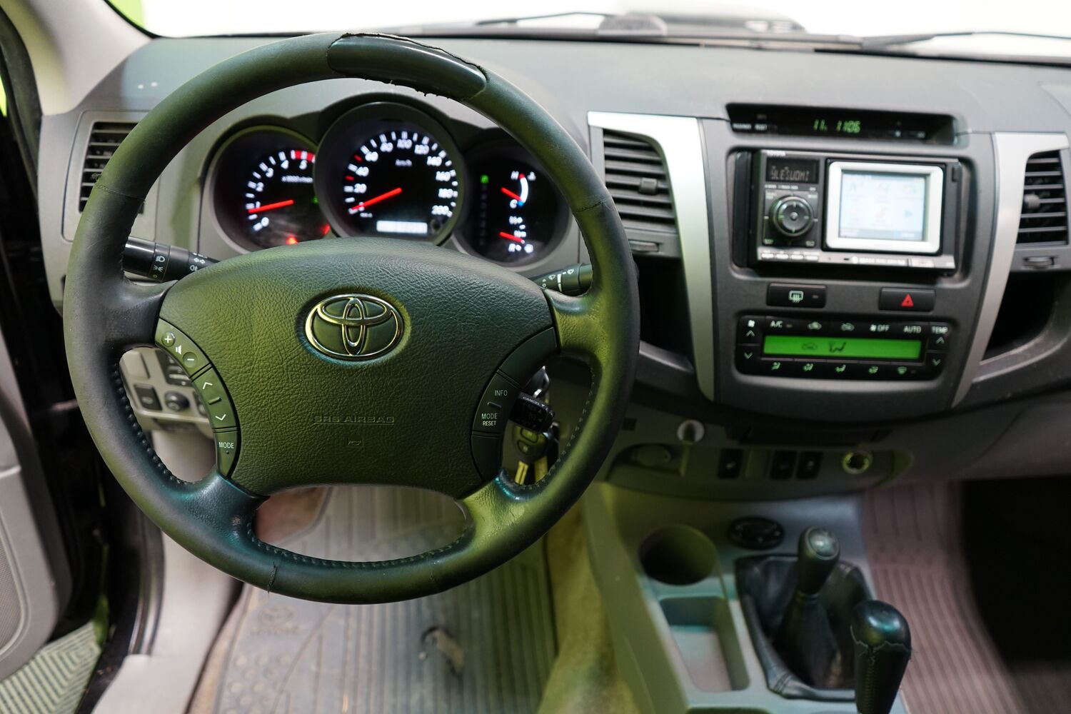 Toyota Hilux vaihtoauto