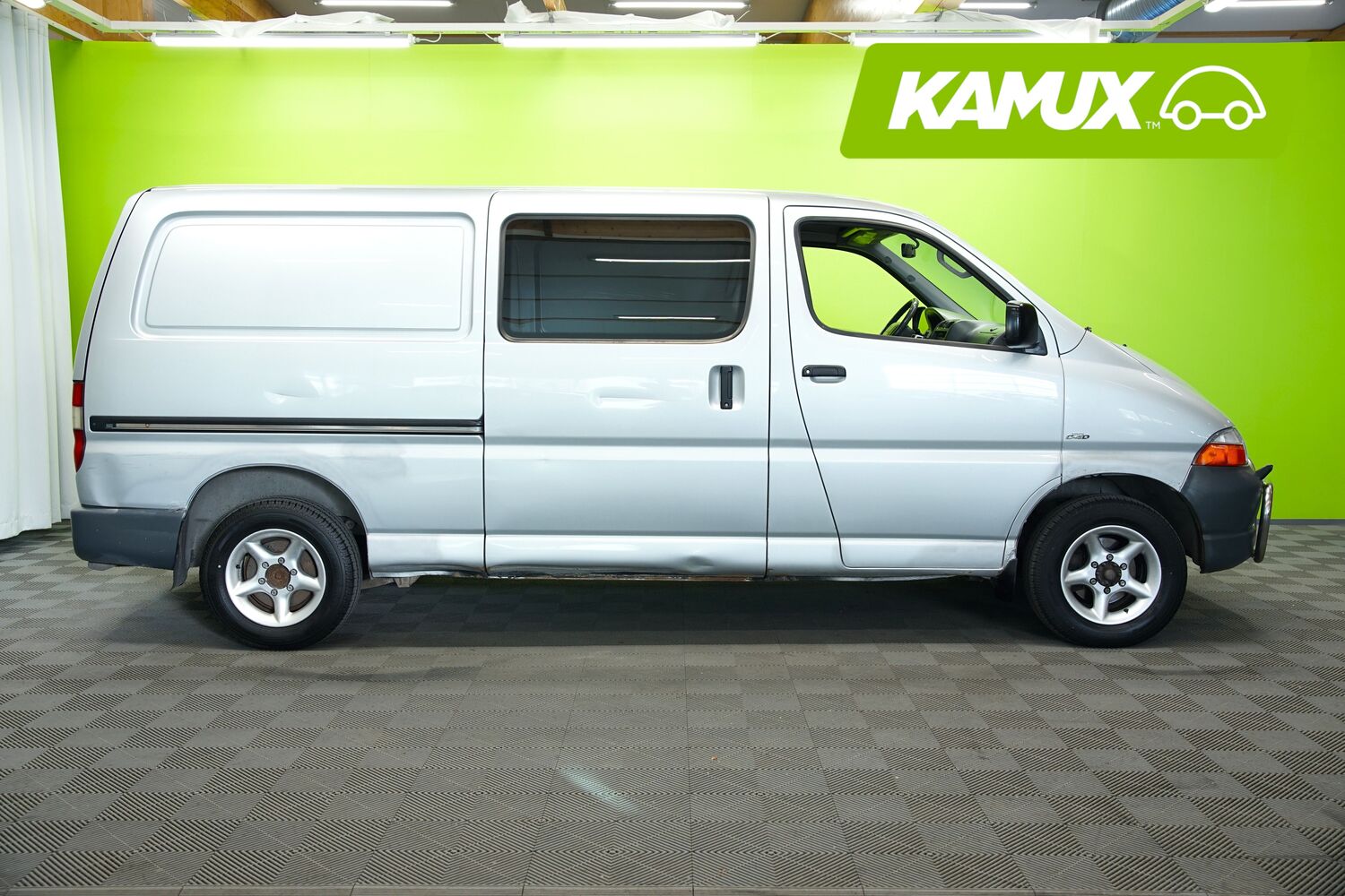 Toyota Hiace vaihtoauto