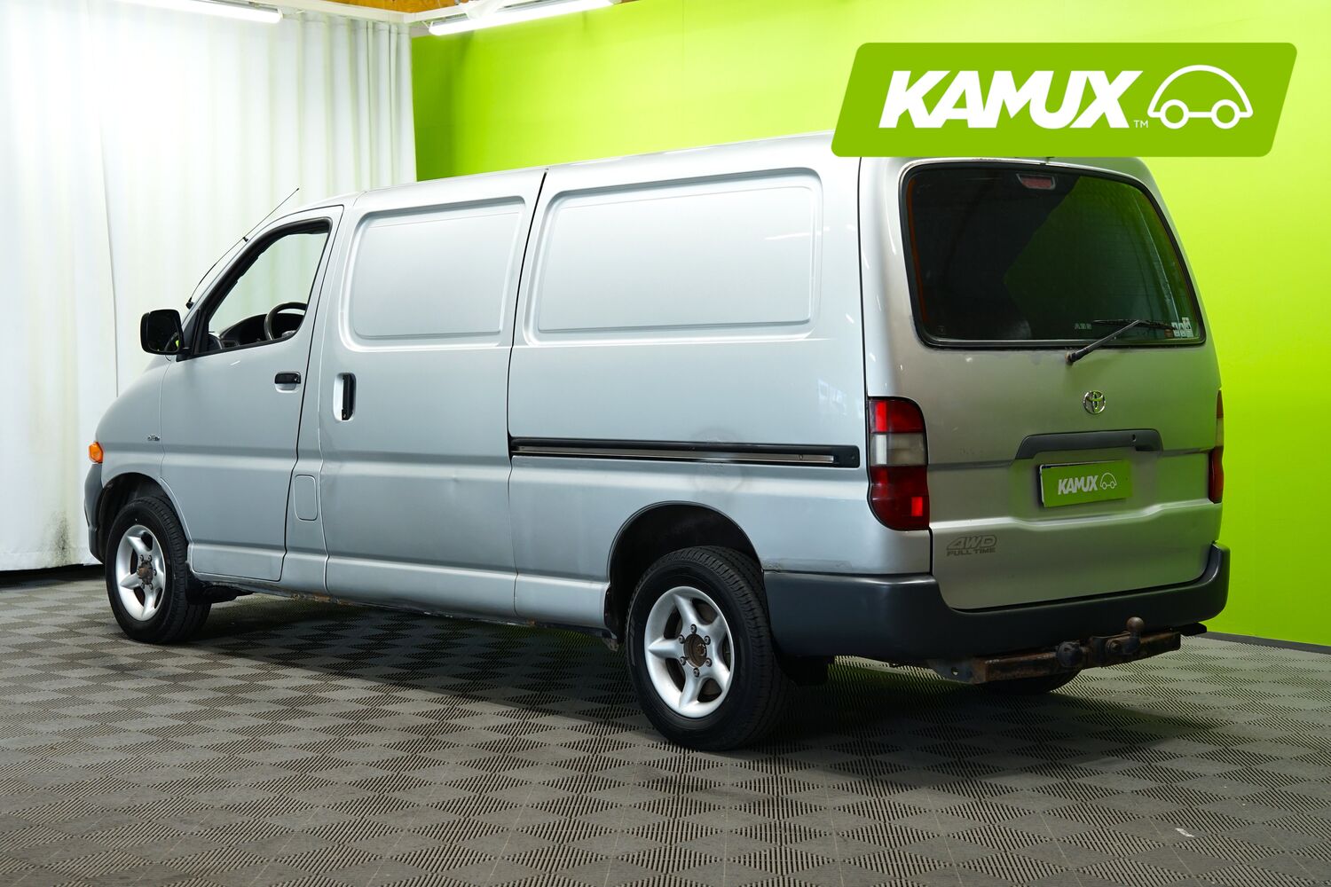 Toyota Hiace vaihtoauto