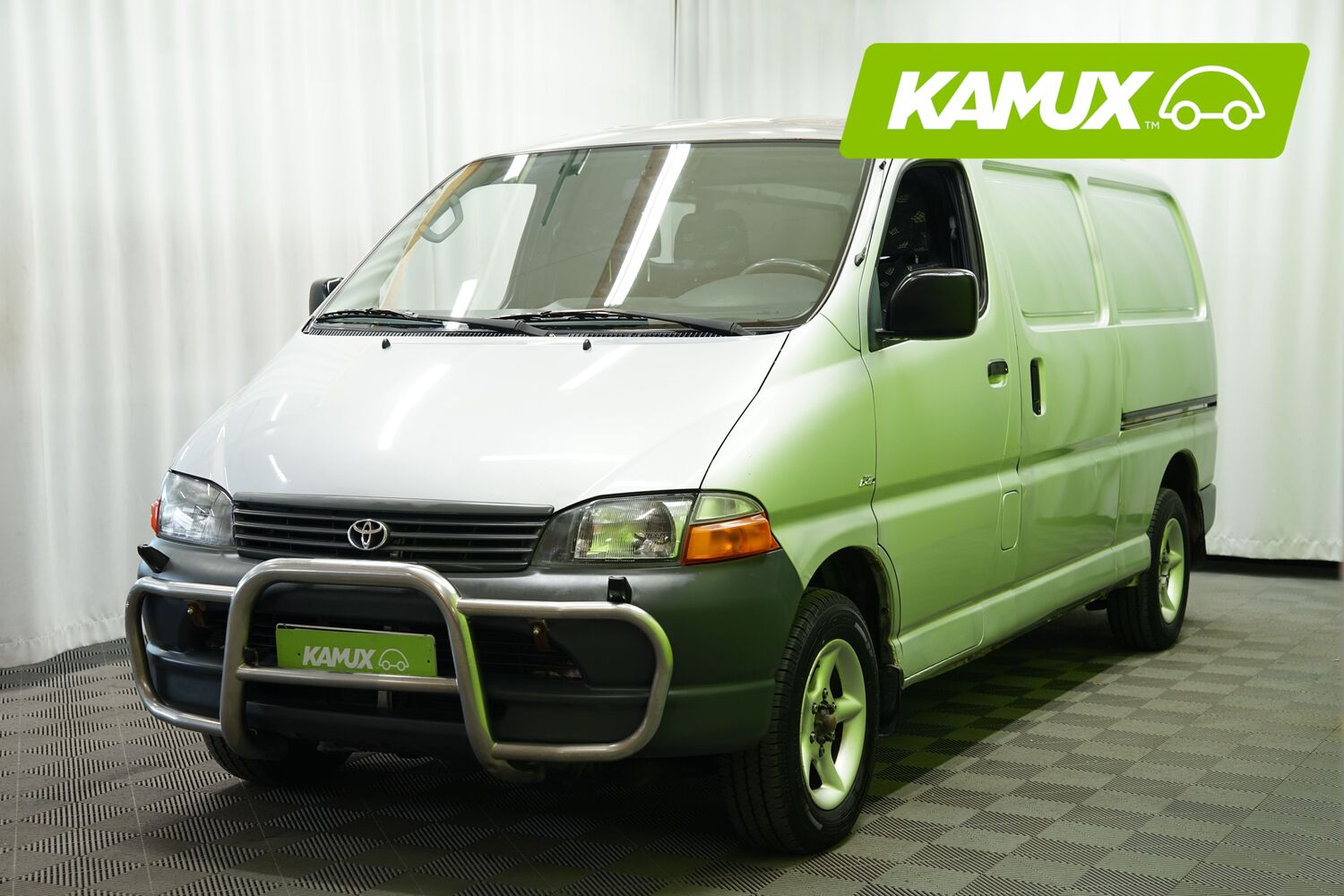 Toyota Hiace vaihtoauto