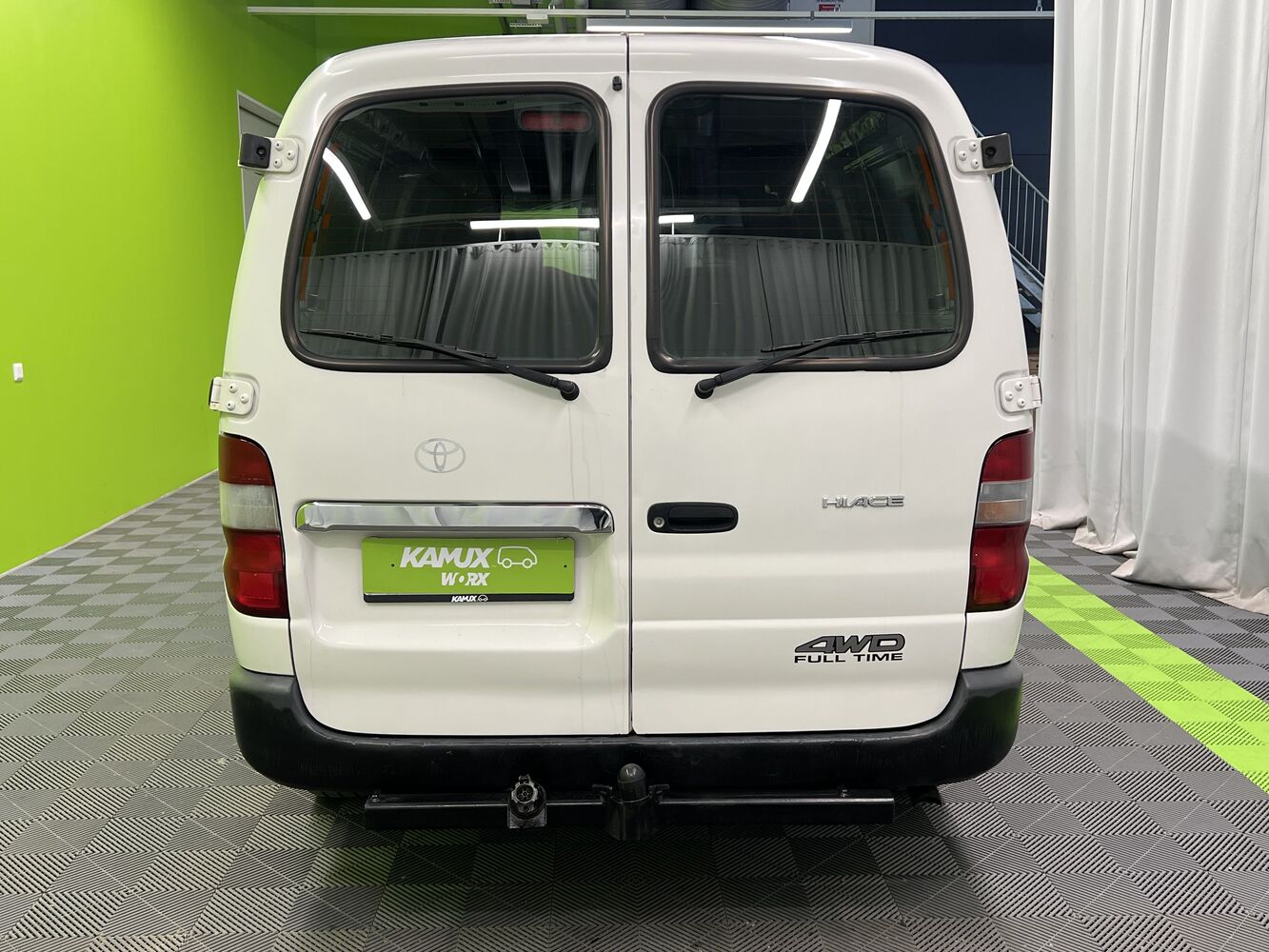 Toyota Hiace vaihtoauto