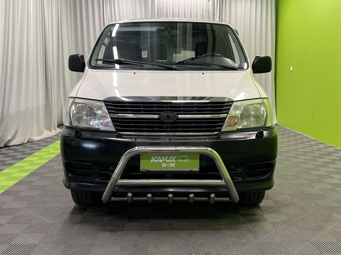 Toyota Hiace vaihtoauto