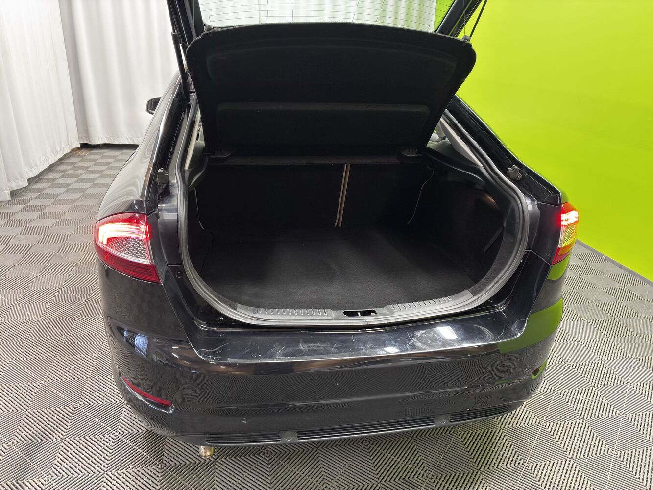 Ford Mondeo vaihtoauto