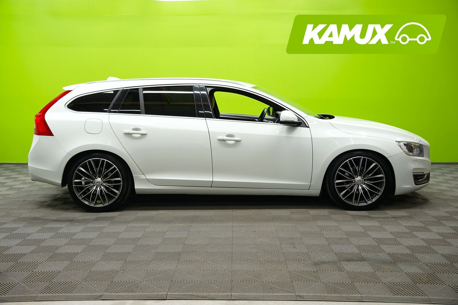 Volvo V60 vaihtoauto