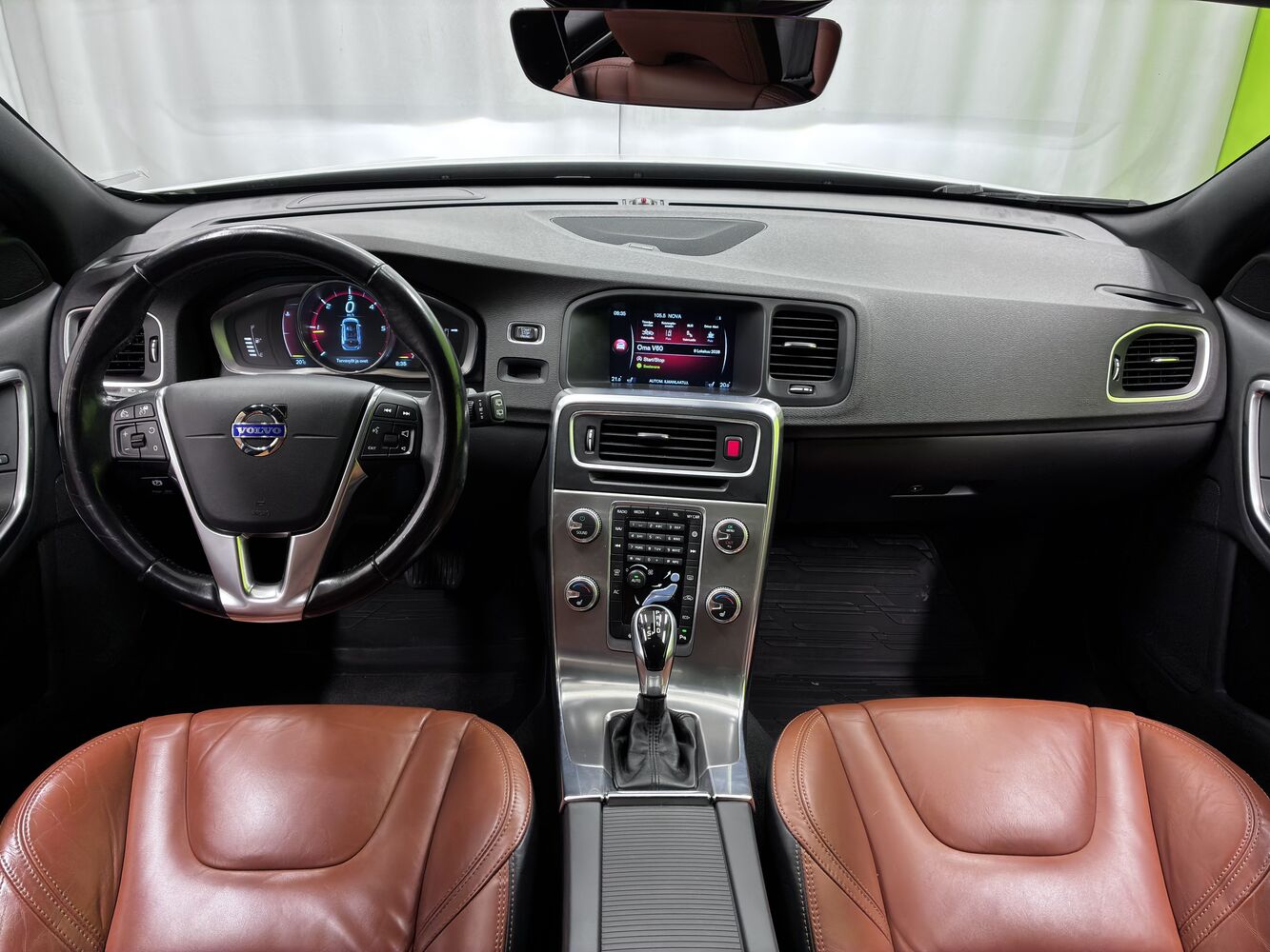 Volvo V60 vaihtoauto