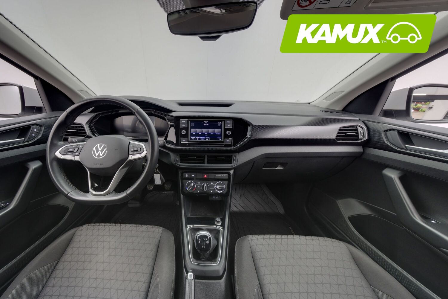 Volkswagen T-Cross vaihtoauto
