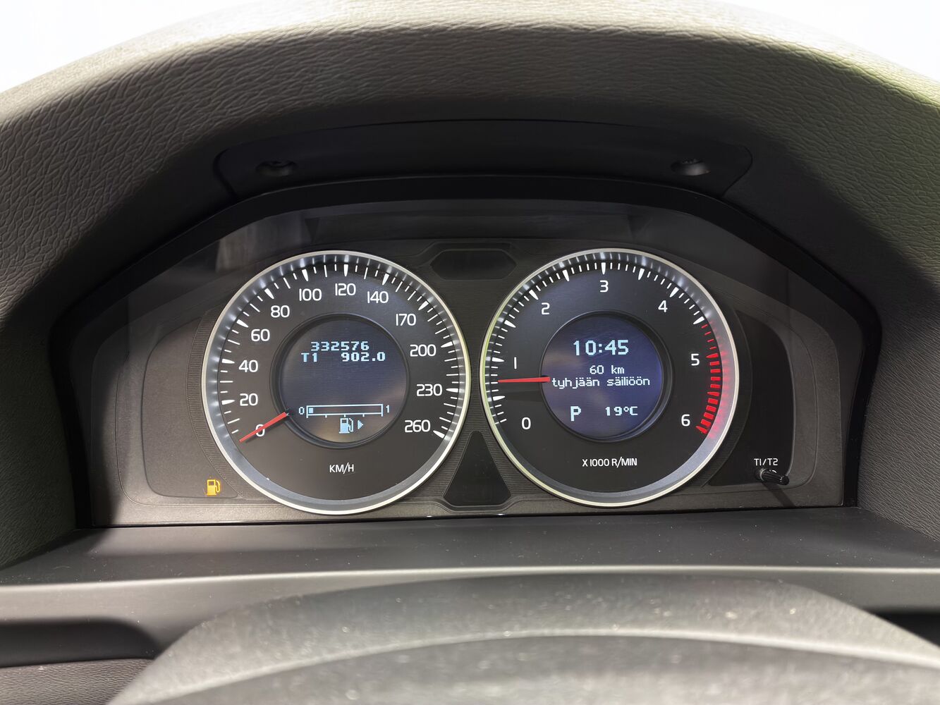 Volvo V60 vaihtoauto