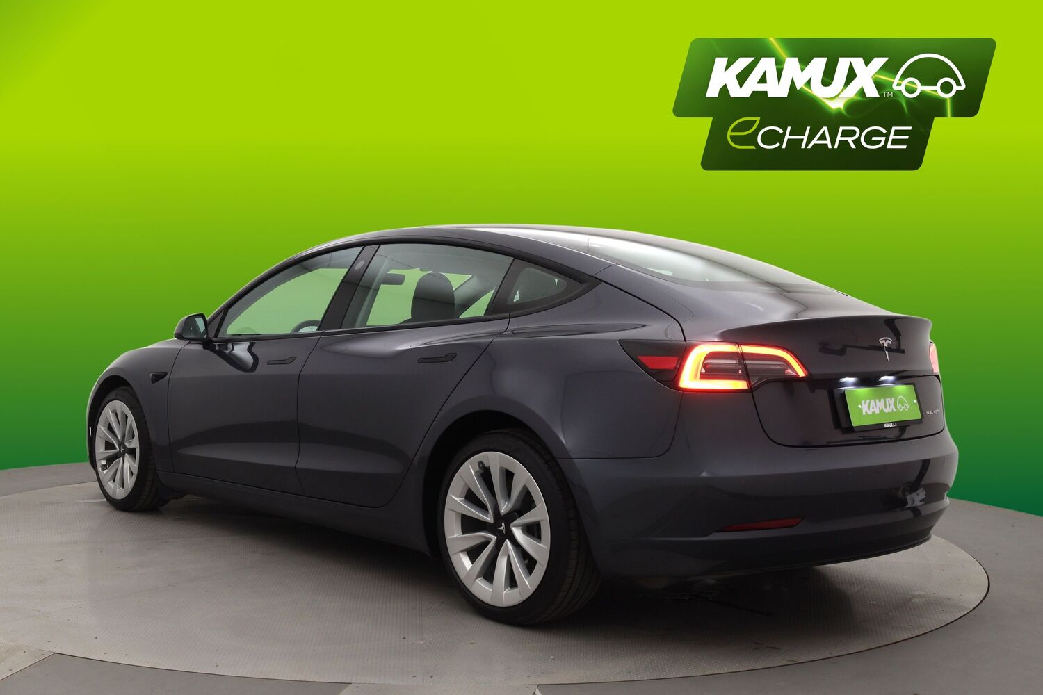 Tesla Model 3 vaihtoauto