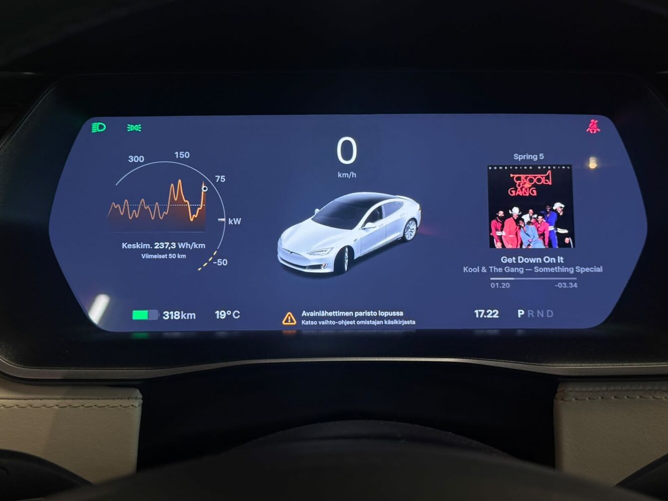 Tesla Model S vaihtoauto