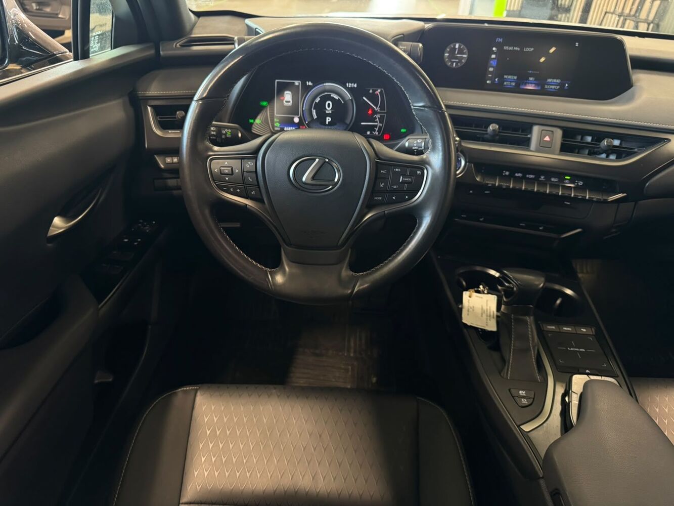 Lexus UX vaihtoauto