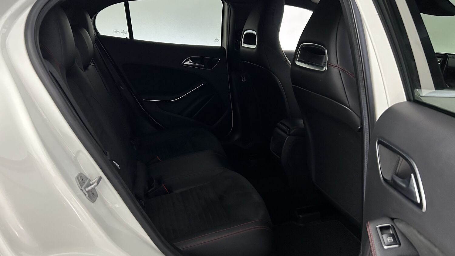 Mercedes-Benz GLA vaihtoauto