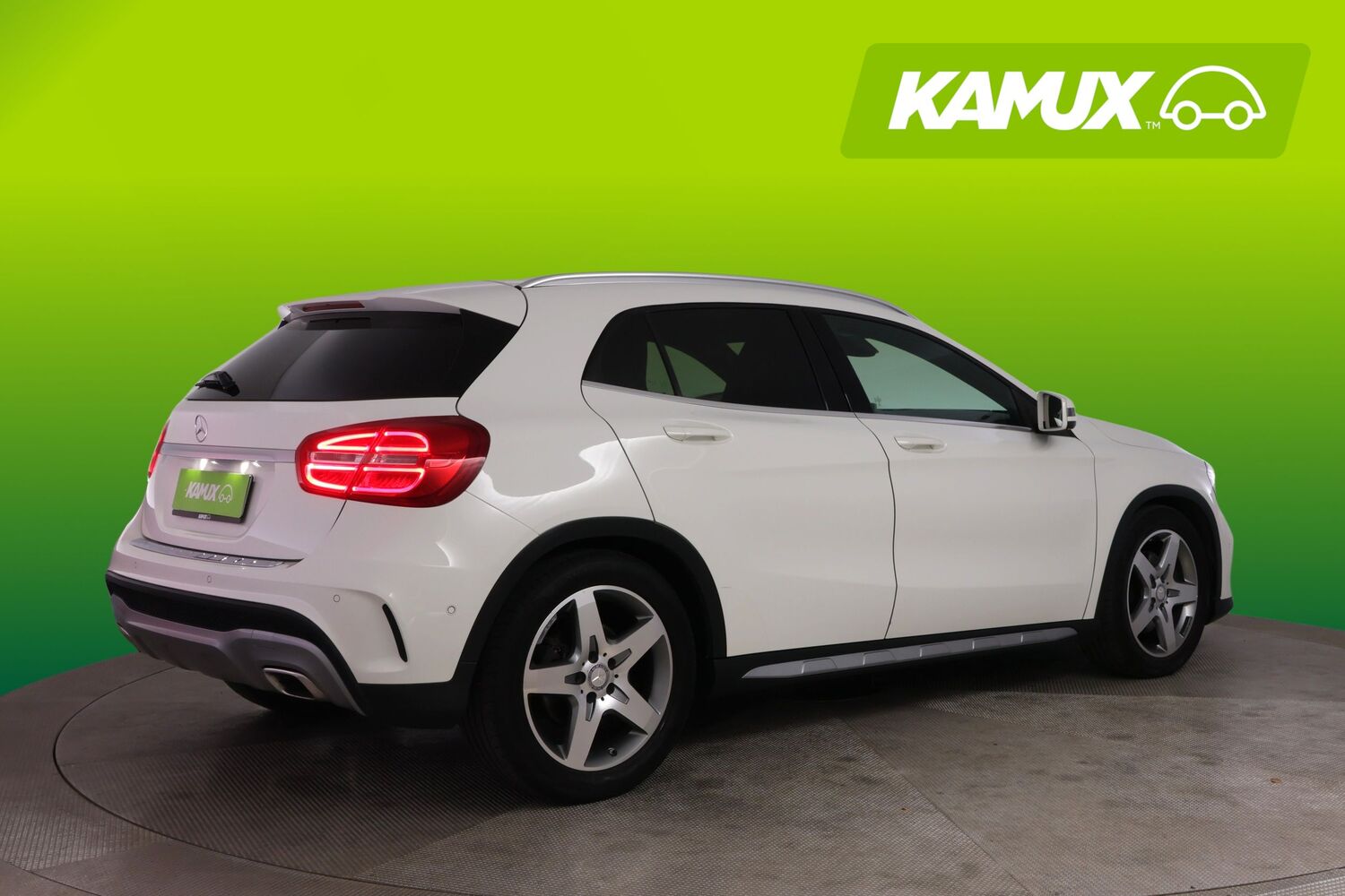 Mercedes-Benz GLA vaihtoauto