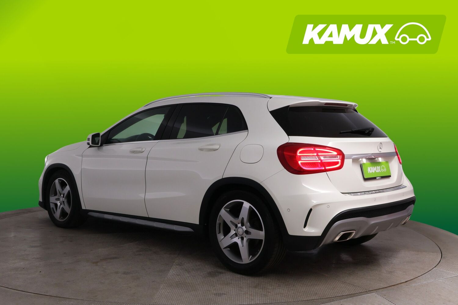 Mercedes-Benz GLA vaihtoauto