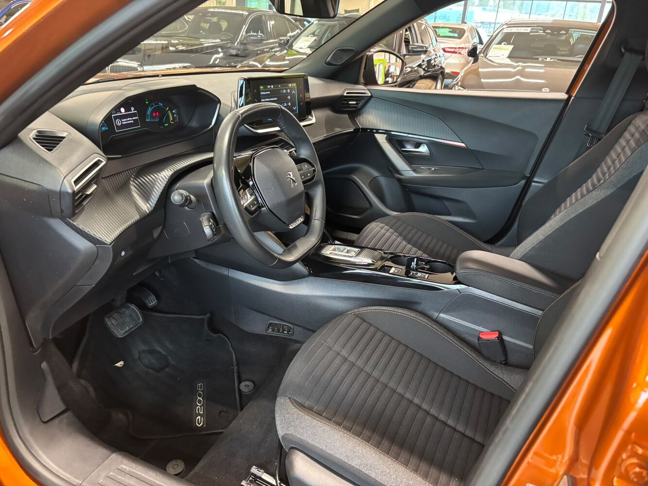 Peugeot e-2008 vaihtoauto