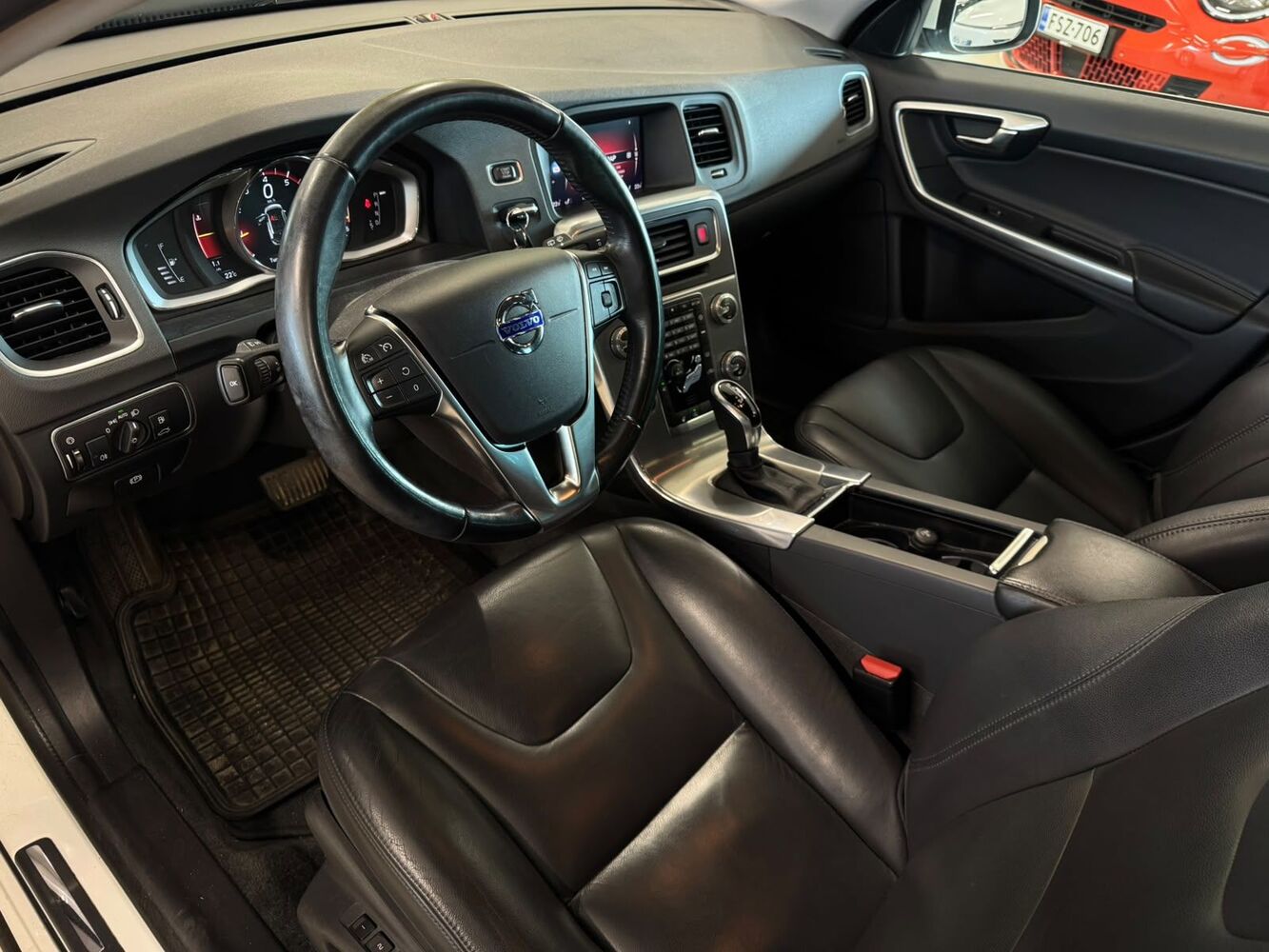 Volvo V60 vaihtoauto