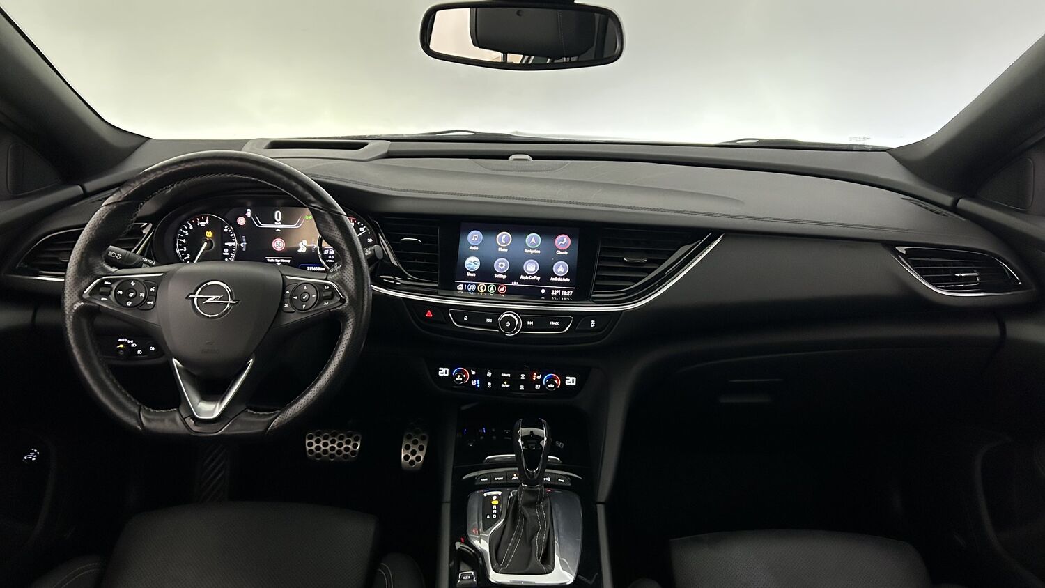 Opel Insignia vaihtoauto