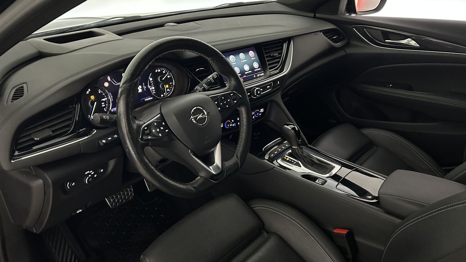 Opel Insignia vaihtoauto