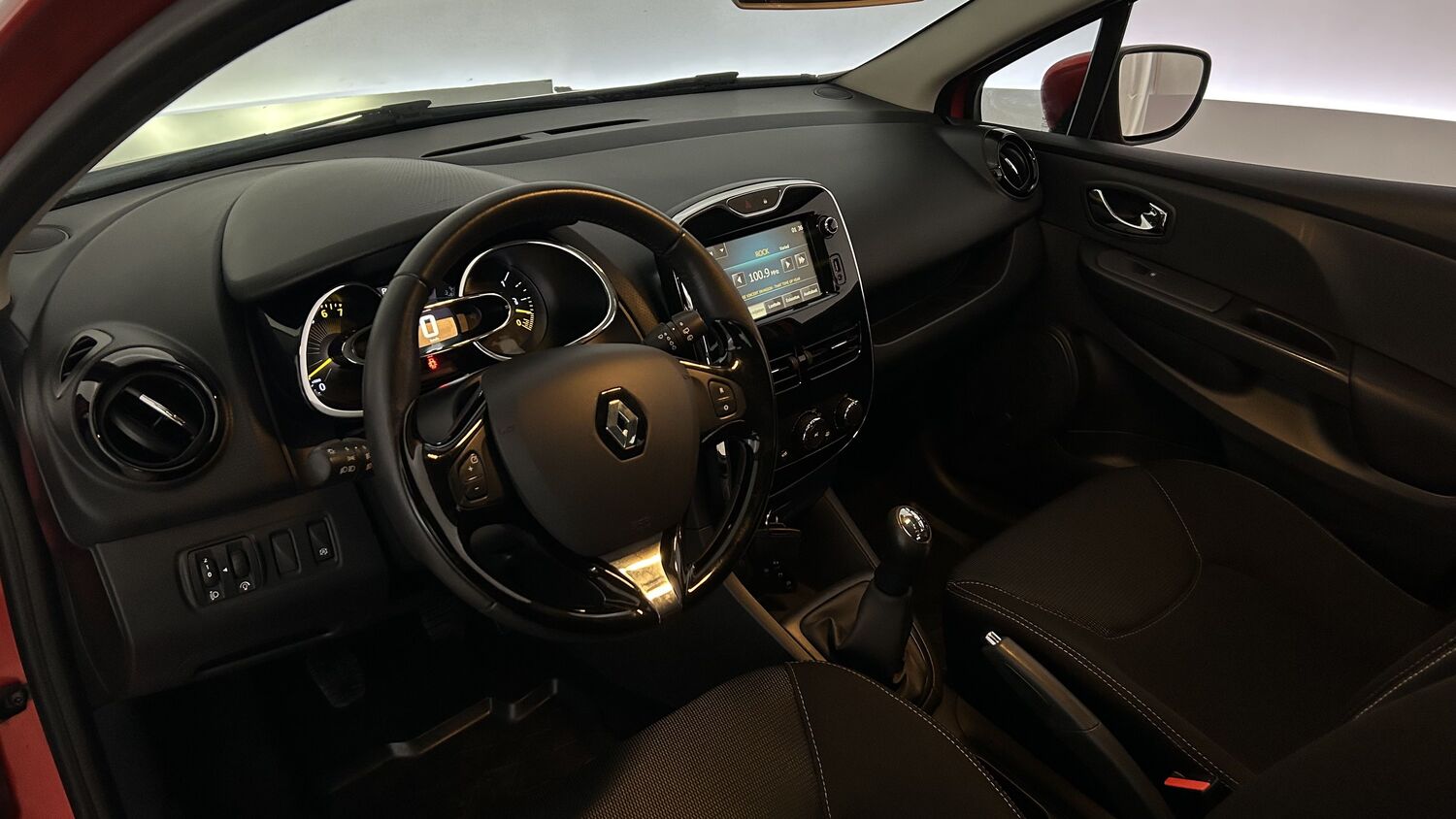 Renault Clio vaihtoauto