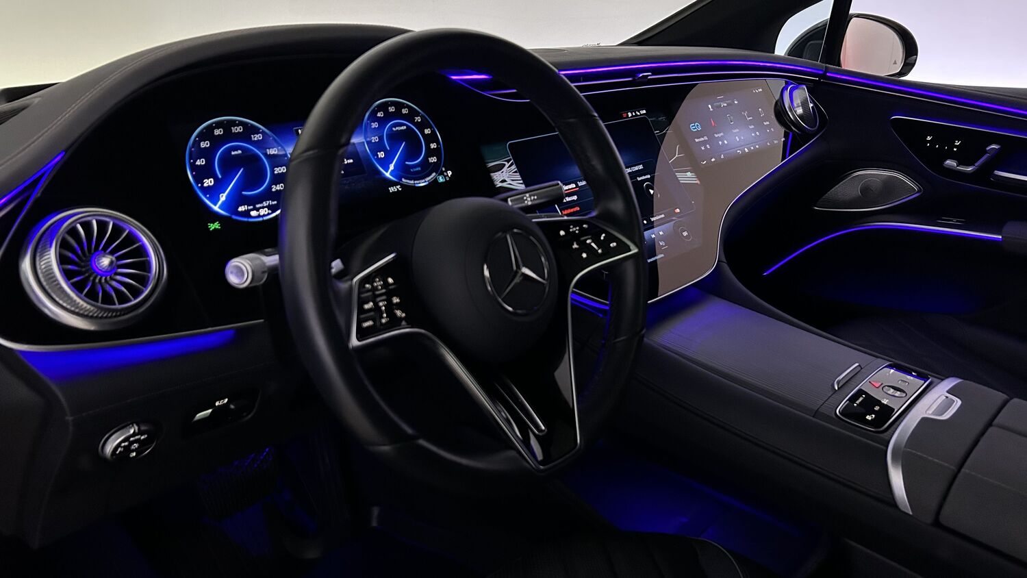 Mercedes-Benz EQS vaihtoauto