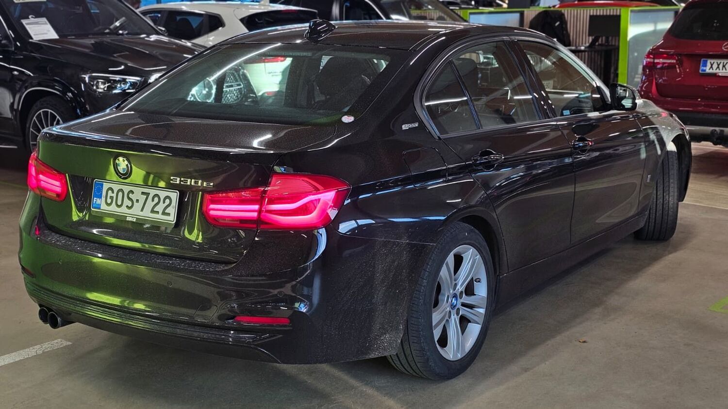 BMW 330 vaihtoauto
