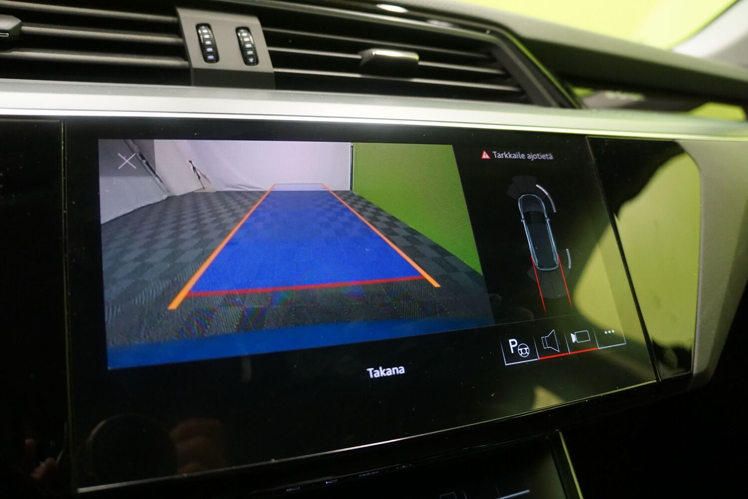 Audi e-tron vaihtoauto